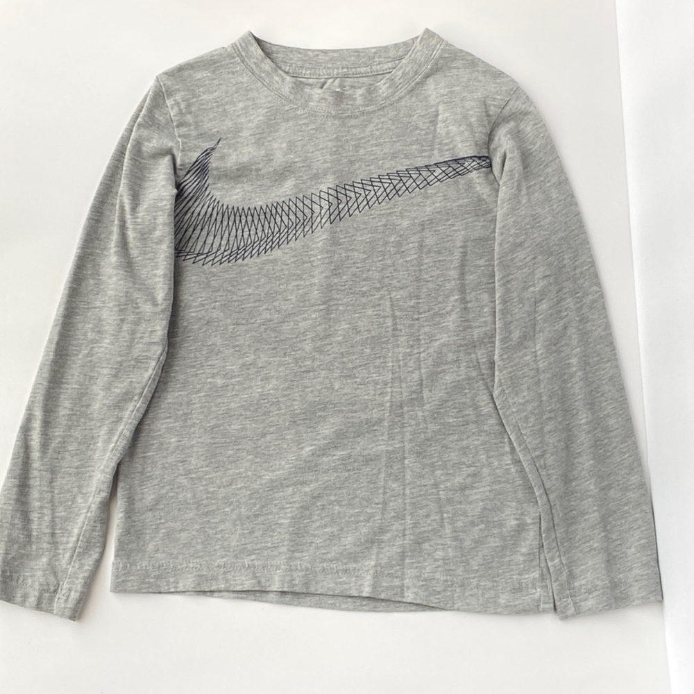 Nike Boys Swoosh Long Sleeve Shirt